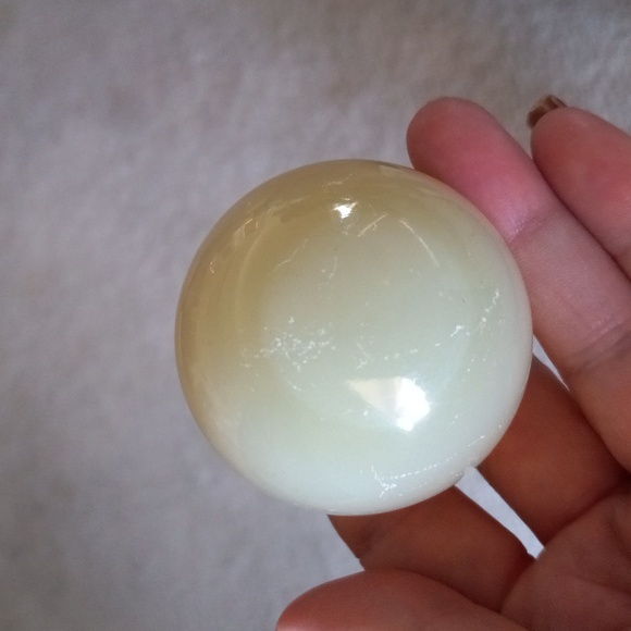 Golden Quartz Crystal Sphere. - Picture 2 of 8